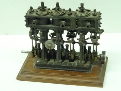 Etonnante maquette fonctionnelle d'un moteur...