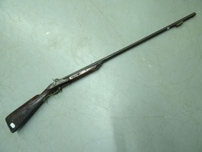 Fusil de chasse à un coup initialement à...