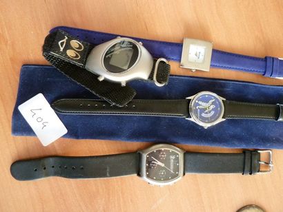 MICHELIN. Ensemble de quatre montres dont...