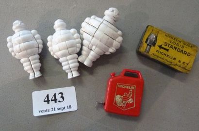MICHELIN. Deux Bib casse-tête, jeux de plage,...