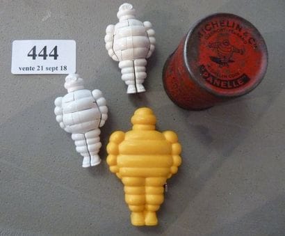 MICHELIN. Deux Bib casse-tête, jeux de plage,...