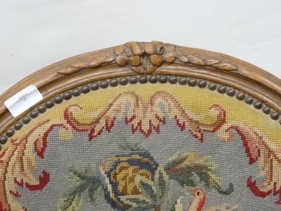 Fauteuil à dossier cabriolet en bois naturel...