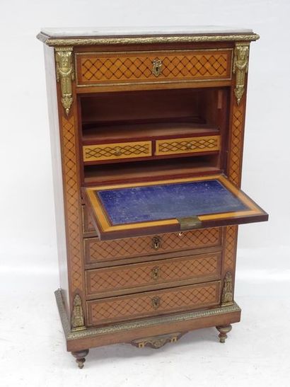 Chiffonnier formant secrétaire en bois de...