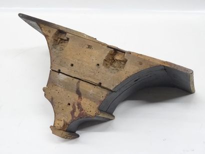 Cartel de forme violonné et sa console en...