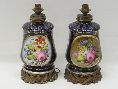 Paire de pieds de lampe à pétrole (électrifiés)...