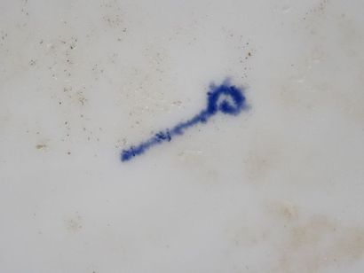 Groupe en céramique représentant dans un...