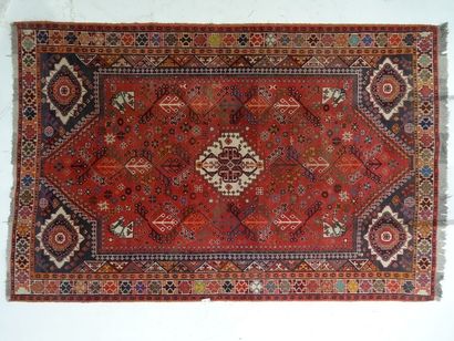 Tapis de laine noué, 255 x 165 cm (7)
