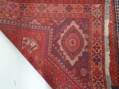 Tapis de laine noué, 255 x 165 cm (7)