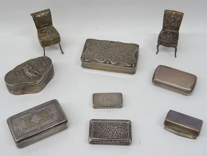 Lot comprenant 5 boîtes en argent poinçon...