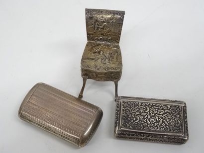 Lot comprenant 5 boîtes en argent poinçon...