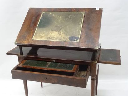 Table à la tronchin en acajou et placage...