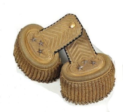 Exceptionnelle paire d'épaulettes de général...