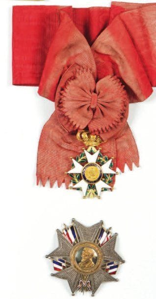 Bel ensemble de grand croix de l'Ordre de...