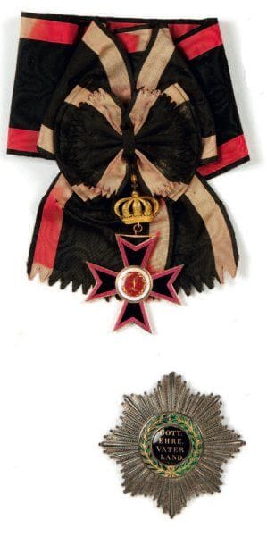 Très bel ensemble de grand croix de l'Ordre...