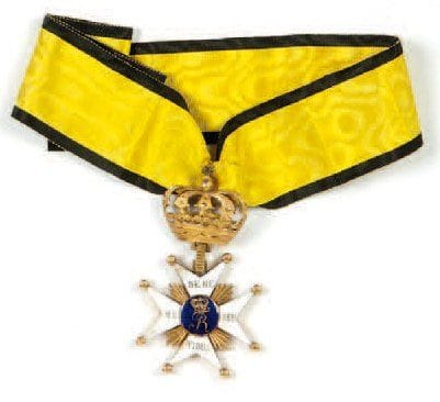 Croix de commandeur du Mérite militaire du...