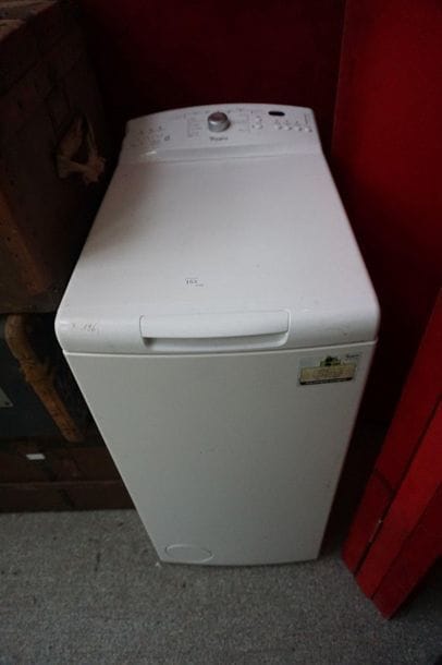 * Washing machine WHIRLPOOL, top shock.