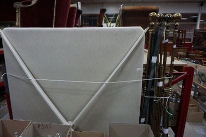 Brass bed, with a bed linen set attached...