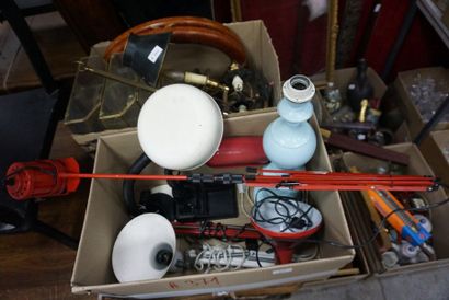 Important set of knick-knacks including desk...