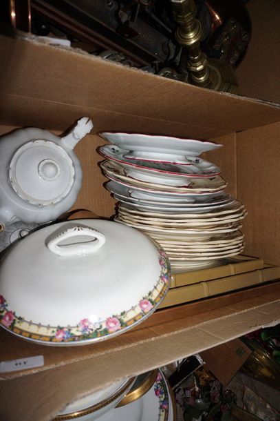 Porcelain dinner service, earthenware plates,...