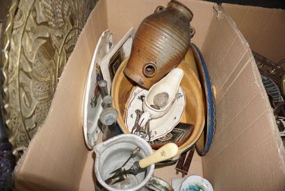 Porcelain dinner service, earthenware plates,...