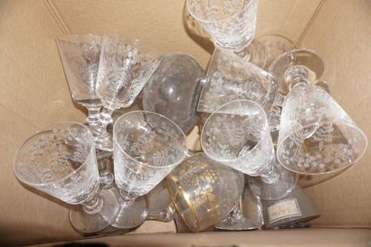 Set of glasses, wine glasses, champagne glasses,...