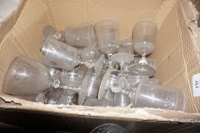 Set of glasses, wine glasses, champagne glasses,...