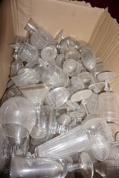 Set of glasses, wine glasses, champagne glasses,...
