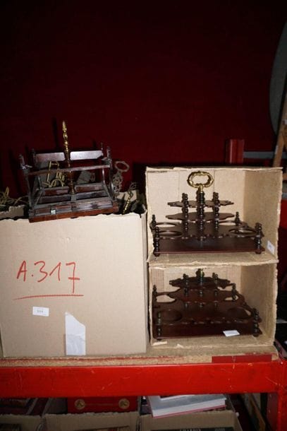Important set (about twenty) of liquor cellar...