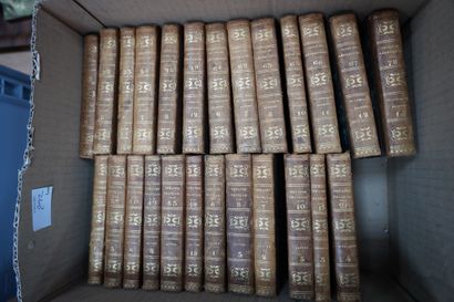 Livres reliés dont Alexandre Dumas, A. de...
