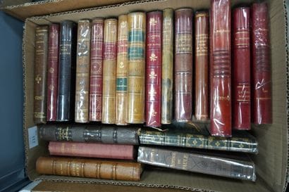 Livres reliés dont Malraux, Ardouin, Vercel,...