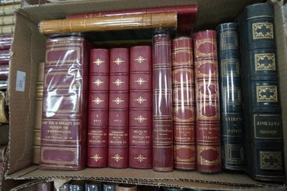 Livres reliés XIXe siècles dont Fables de...