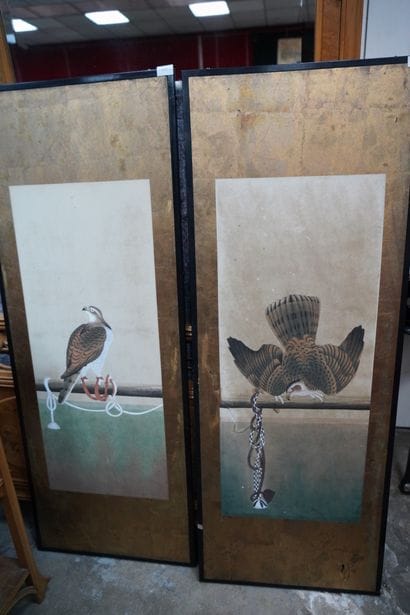 * Deux panneaux chinois, la feuille à décor...