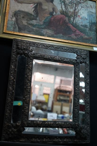 Miroir à pares closes, encadrement en métal...