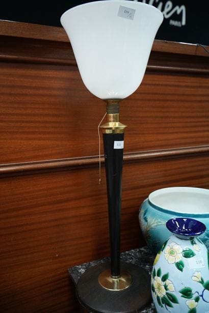Lampe MAZDA.