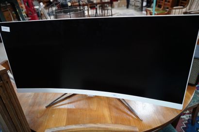 * PHILIPS, écran de jeu, incurvé
