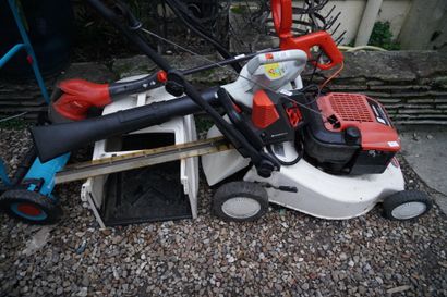 * Tondeuse thermique BRIGGS STRATTON, en...