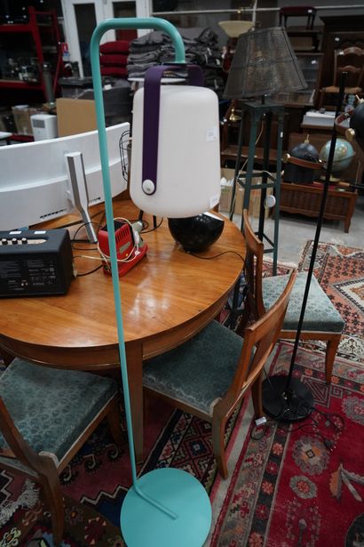 * Pied de lampe et lampe FERMOB, acciden...