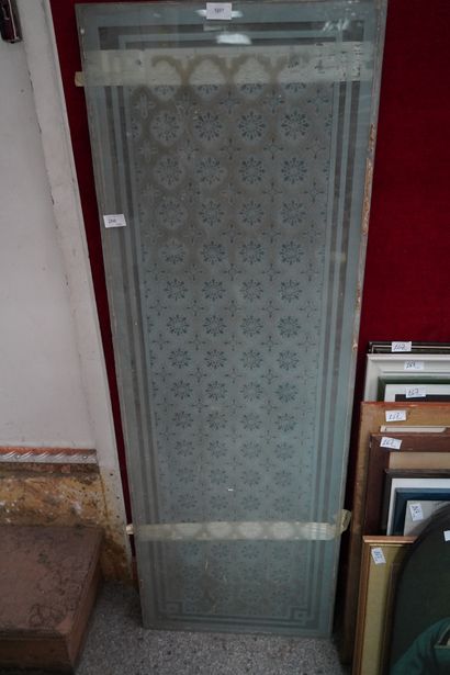 * Plaques de verre églomisés