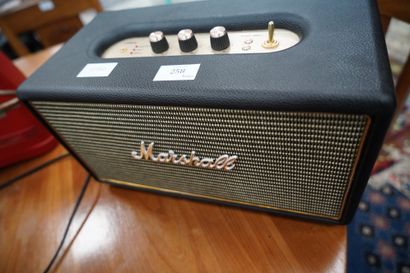 * MARSHALL, enceinte, non fonctionnelle