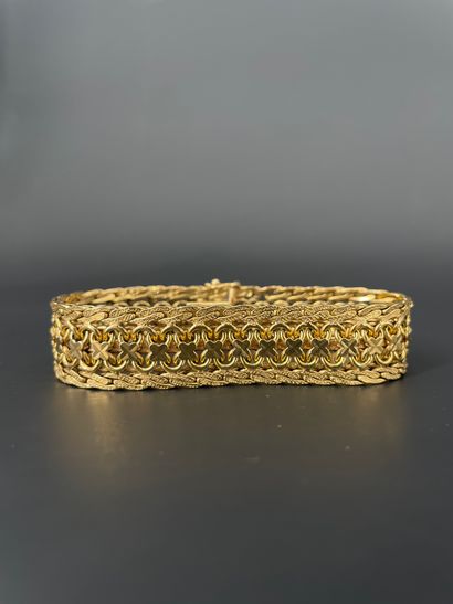 Bracelet à mailles entrelacées en or 18K...