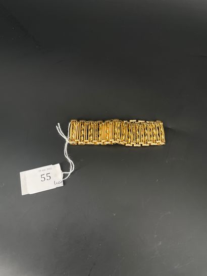 Bracelet à mailles torsadées en or 18K (750)....