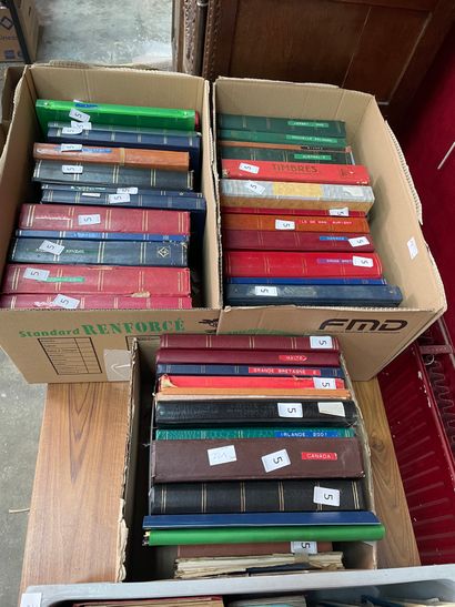 38 Albums Commonwealth dont GB, Canada, Royaume-Uni,...