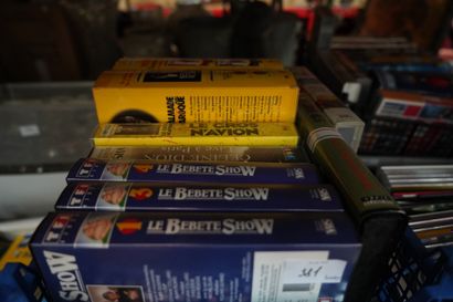 *Importante réunion de CD, DVD et K7, six...
