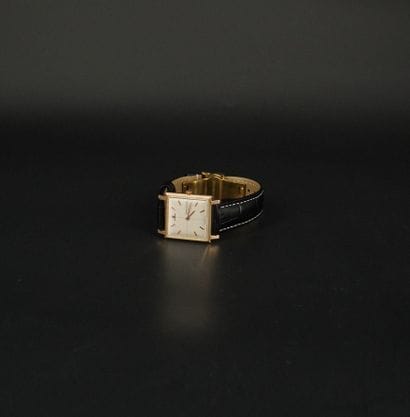 JAEGER LECOULTRE, montre bracelet en or 18K...