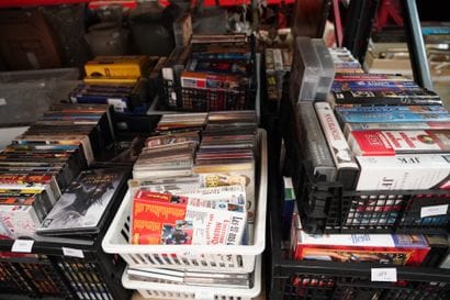 *Importante réunion de CD, DVD et K7, six...