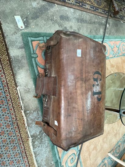VINEY SON MAKERS, LONDON, valise en cuir,...