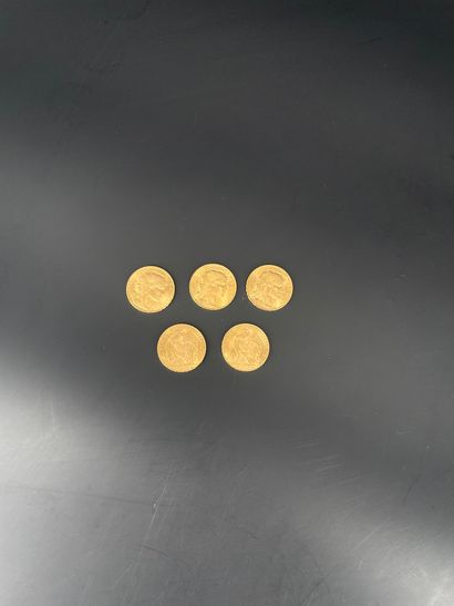 5 pièces de 20 francs or 1913. Poids : 32,3...