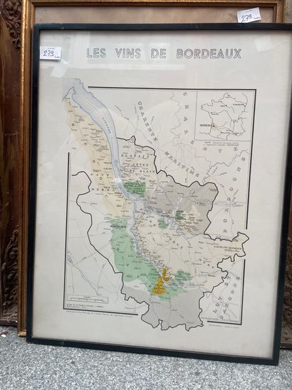 Réunion de pièces encadrées, carte, portrait...