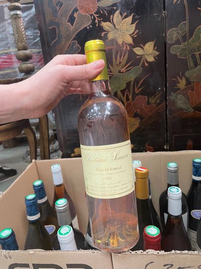Réunion de bouteilles de vin : Pouilly Fuissé...