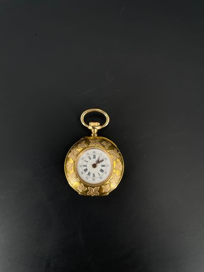 Montre de col en or 18K (750 millièmes),...